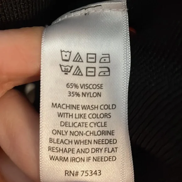 🔥NEW Ruffle Knit Tank - Picture 10 of 10